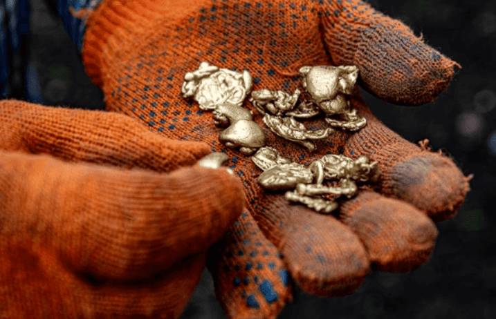 Hasil Perlombongan Emas