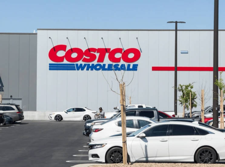 Costco has executed two stock splits in its history. The 2000 and 2001 stock split. -Ultima Markets