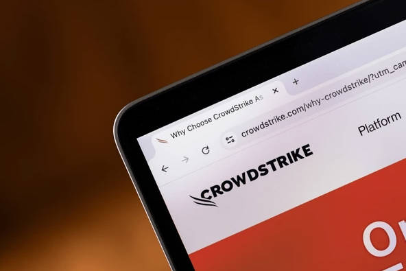 Investors are now asking a pressing question: why is CrowdStrike stock dropping? - Ultima Markets