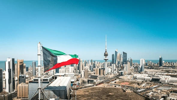 Why is the Kuwaiti Dinar so strong? Kuwait combines stable oil-driven revenues with a trillion-dollar sovereign wealth fund, prudent fiscal management, and a basket-peg system. - Ultima Markets
