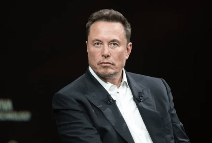 How much does Elon Musk make in a day? His net worth is estimated between $384 billion and $436 billion as of September 2025. - Ultima Markets
