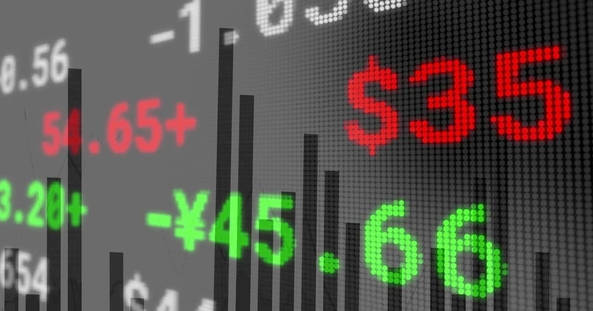 Quant trading is data-driven trading where models generate signals and computers help execute them with discipline. - Ultima Markets