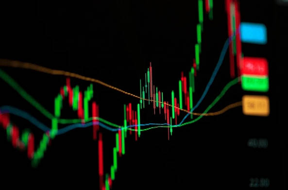 Bullish divergence helps you anticipate a turn; structure and a simple trigger help you act. - Ultima Markets