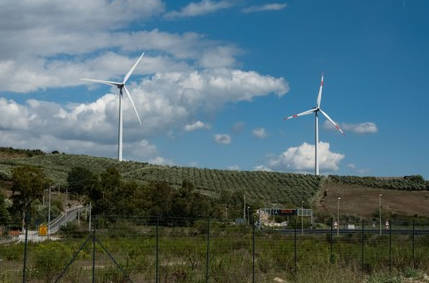 Clean energy companies earn revenue in different ways depending on their role. - Ultima Markets