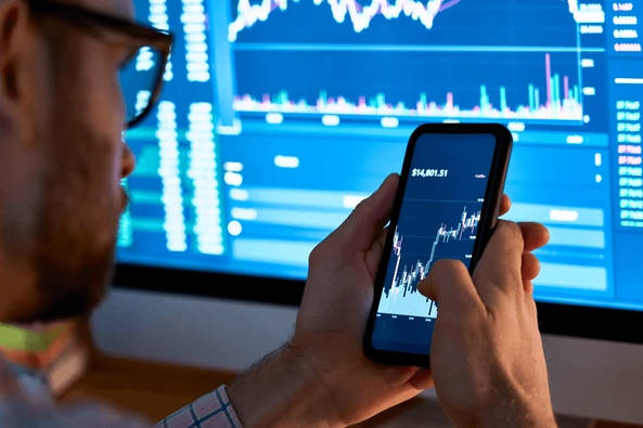 OCO meaning in trading is One Cancels the Other. - Ultima Markets