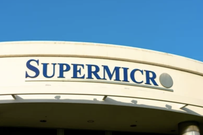 Screenshot 2025-11-14 at 113214 AM | Ultima Markets SMCI earnings are facing pressure on the short term. - Ultima Markets