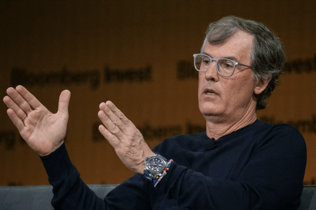 Screenshot 2025-11-14 at 113255 AM | Ultima Markets Philippe Laffont sold his entire stake at Supermicro Computer, sparking an immediate 5.9% drop the next morning. - Ultima Markets