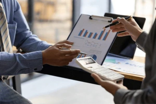 Understanding what are advisory shares is useful for those who invest in or trade stocks of startups. - Ultima Markets