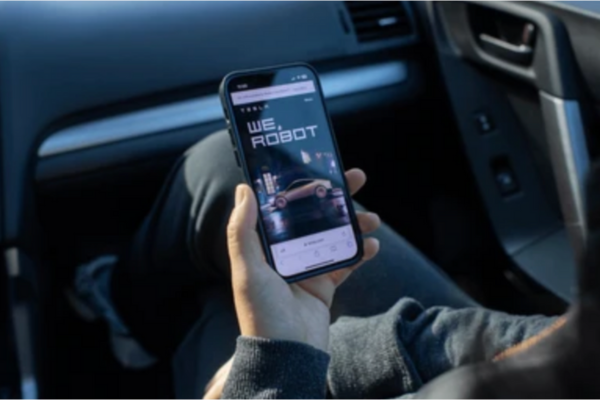 Tesla is deploying millions of robotaxis and this is one of the factor why Is tesla stock up. - Ultima Markets