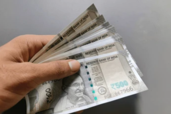 Non residents visiting India may bring in Indian notes up to ₹25,000. - Ultima Markets