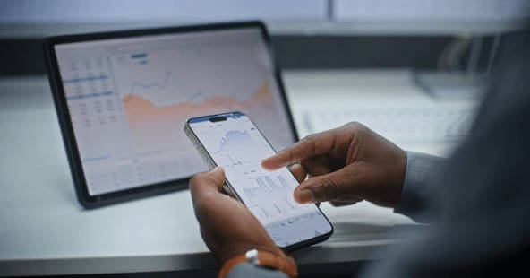 The broken wing butterfly is different from the standard butterfly spread. - Ultima Markets