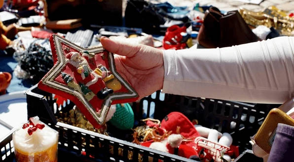 Stock market on Christmas Eve | Ultima Markets Yes the stock market is open on Christmas Eve this year in 2025, but only for a shortened session. - Ultima Markets