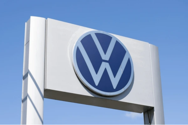 Biggest Short Squeeze In History Volkswagen 2008. - Ultima Markets