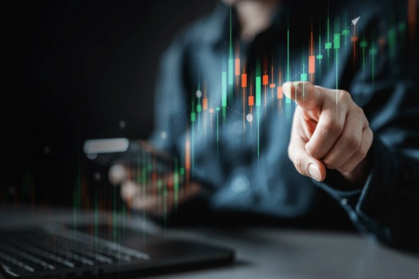 The tweezer bottom is a two-candle candlestick pattern that forms at the end of a downtrend. - Ultima Markets