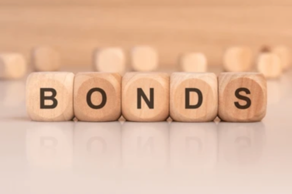 One of the 7 types of investments you should know are bonds. - Ultima Markets